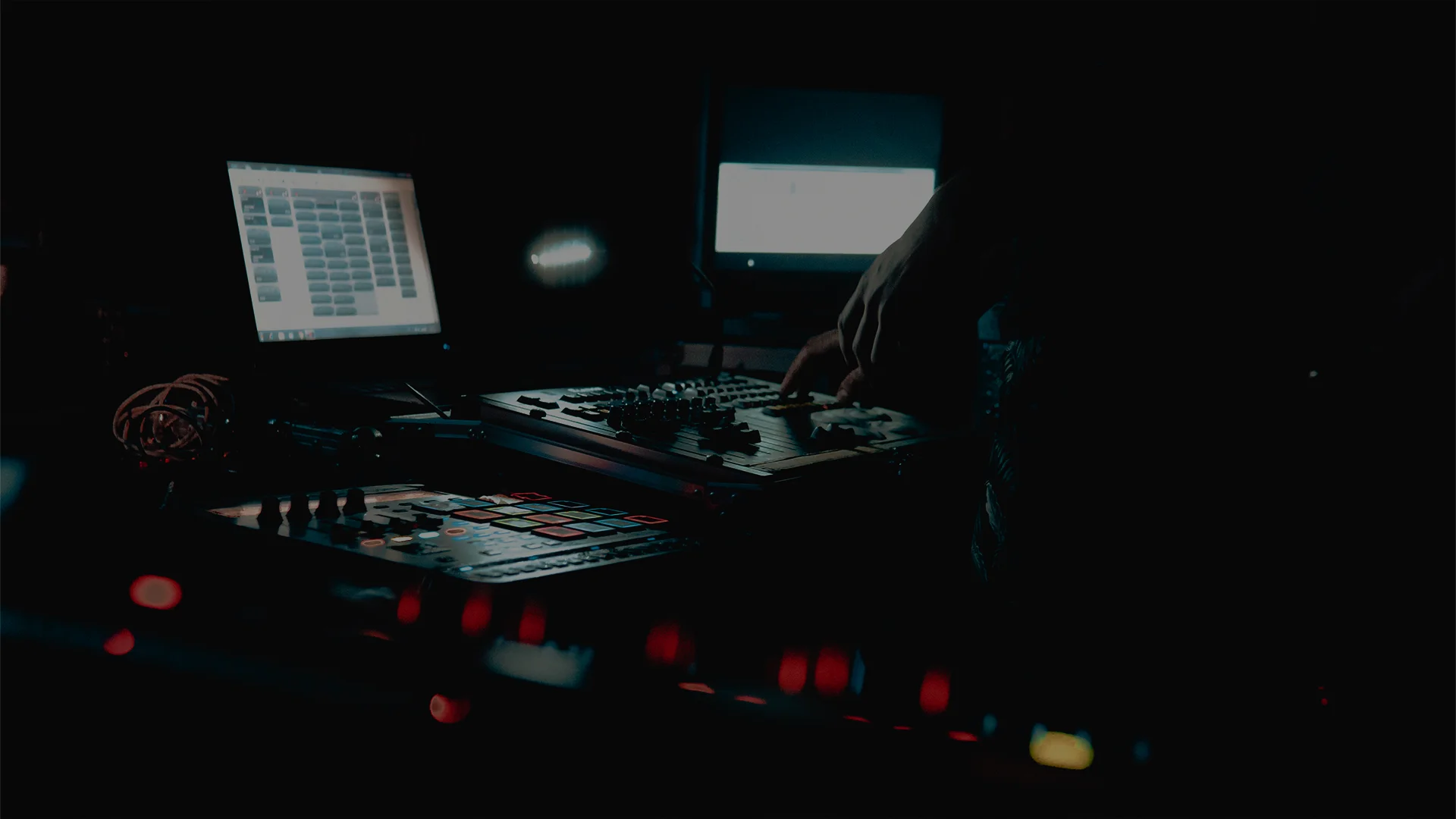 GexTV app on a smartphone, promoting free music and entertainment in Costa Rica.